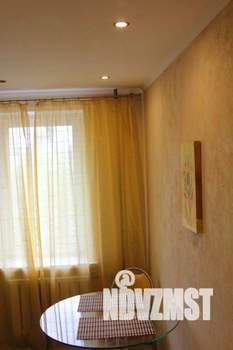 2-к квартира, посуточно, 48м2, 1/1 этаж
