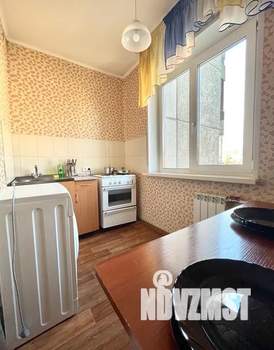 1-к квартира, посуточно, 32м2, 3/9 этаж