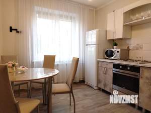 1-к квартира, посуточно, 40м2, 1/8 этаж