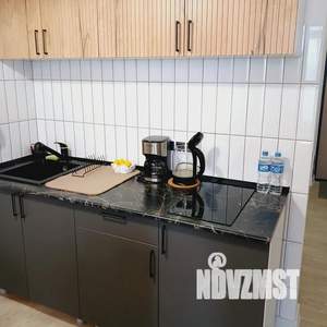 Студия квартира, посуточно, 28м2, 12/24 этаж