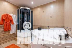 3-к квартира, посуточно, 138м2, 7/10 этаж