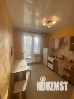 1-к квартира, посуточно, 37м2, 25/25 этаж