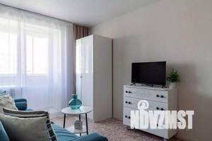 1-к квартира, посуточно, 42м2, 8/10 этаж