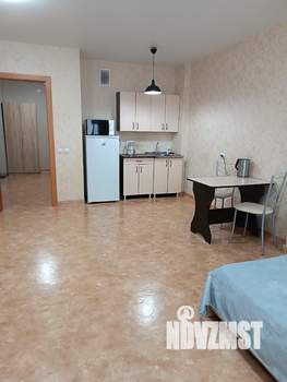 Студия квартира, посуточно, 36м2, 7/17 этаж