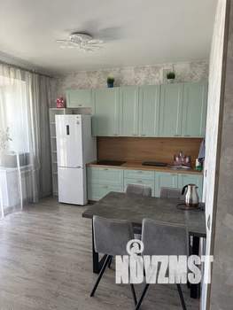 1-к квартира, посуточно, 38м2, 19/22 этаж