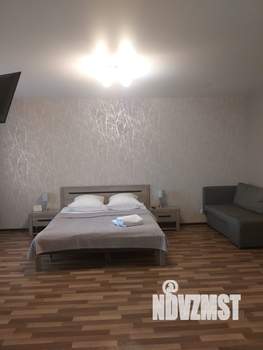 Студия квартира, посуточно, 36м2, 21/23 этаж