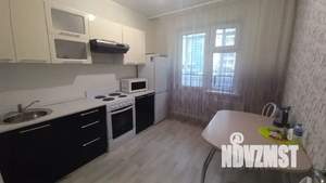 1-к квартира, посуточно, 38м2, 4/10 этаж