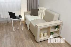 1-к квартира, посуточно, 43м2, 3/10 этаж