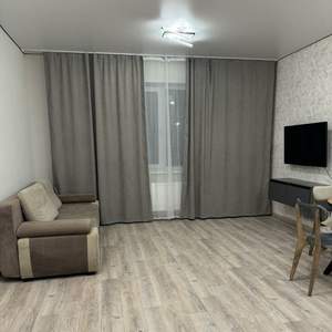 Студия квартира, на длительный срок, 38м2, 2/25 этаж