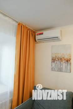 1-к квартира, посуточно, 37м2, 1/16 этаж