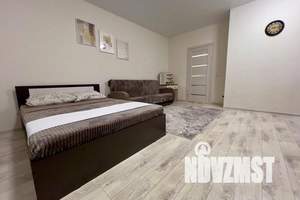 1-к квартира, посуточно, 32м2, 20/25 этаж