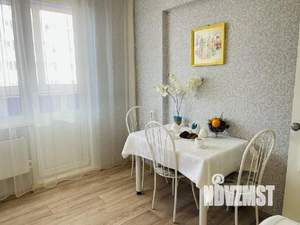 1-к квартира, посуточно, 42м2, 3/10 этаж