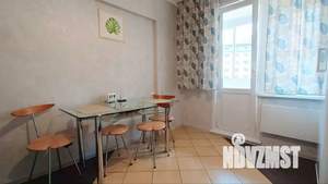 1-к квартира, посуточно, 40м2, 2/10 этаж