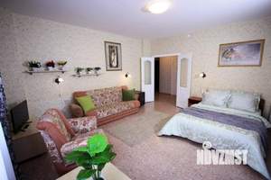 1-к квартира, посуточно, 49м2, 1/1 этаж