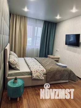 1-к квартира, посуточно, 38м2, 5/10 этаж