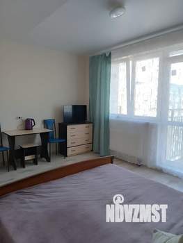 Студия квартира, посуточно, 42м2, 24/25 этаж