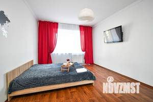 1-к квартира, посуточно, 42м2, 1/1 этаж