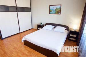 1-к квартира, посуточно, 42м2, 7/10 этаж