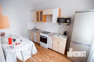 Студия квартира, посуточно, 40м2, 3/10 этаж