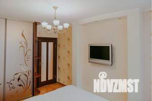 2-к квартира, посуточно, 58м2, 8/17 этаж