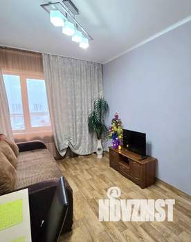 2-к квартира, посуточно, 40м2, 18/25 этаж
