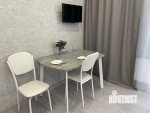 Студия квартира, посуточно, 28м2, 5/10 этаж