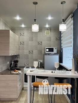 Студия квартира, посуточно, 32м2, 2/5 этаж