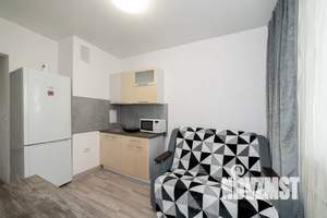 1-к квартира, посуточно, 38м2, 8/22 этаж