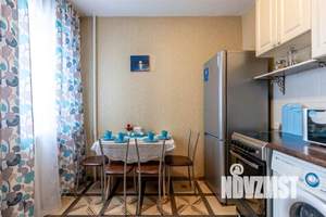 1-к квартира, посуточно, 60м2, 1/1 этаж