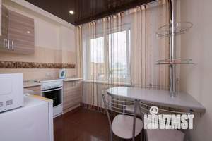 1-к квартира, посуточно, 37м2, 1/1 этаж
