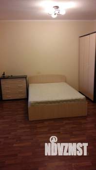 1-к квартира, посуточно, 42м2, 6/10 этаж