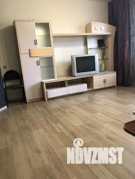 1-к квартира, посуточно, 43м2, 8/10 этаж