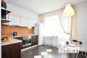 1-к квартира, посуточно, 42м2, 1/1 этаж