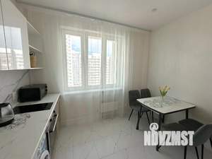 1-к квартира, посуточно, 54м2, 1/1 этаж