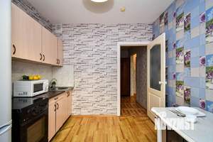 1-к квартира, посуточно, 36м2, 1/1 этаж