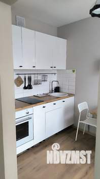 Студия квартира, посуточно, 36м2, 10/18 этаж