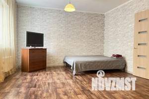 1-к квартира, посуточно, 38м2, 8/17 этаж