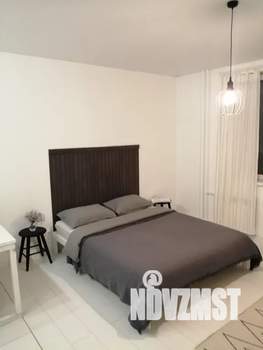 Студия квартира, посуточно, 35м2, 2/20 этаж