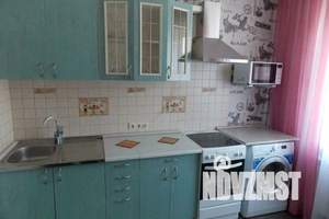 1-к квартира, посуточно, 42м2, 4/10 этаж