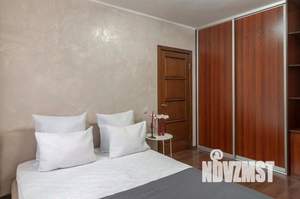 1-к квартира, посуточно, 54м2, 1/1 этаж