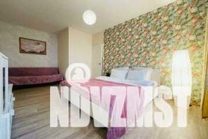 1-к квартира, посуточно, 41м2, 3/10 этаж