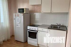 1-к квартира, посуточно, 35м2, 6/10 этаж