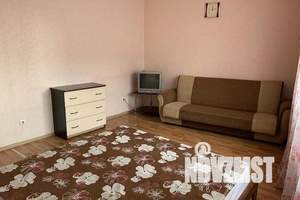 1-к квартира, посуточно, 35м2, 6/10 этаж