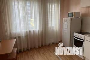 1-к квартира, посуточно, 35м2, 6/10 этаж