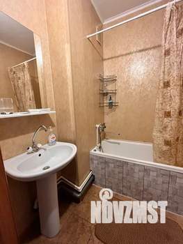 1-к квартира, посуточно, 33м2, 2/27 этаж