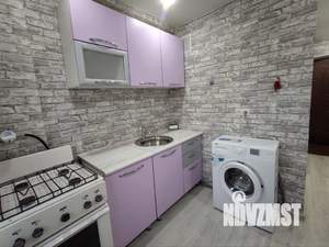 1-к квартира, посуточно, 38м2, 3/9 этаж