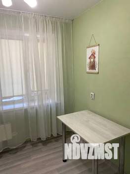 1-к квартира, посуточно, 32м2, 1/10 этаж