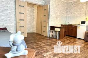 1-к квартира, посуточно, 38м2, 8/17 этаж