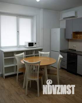 1-к квартира, посуточно, 52м2, 4/9 этаж