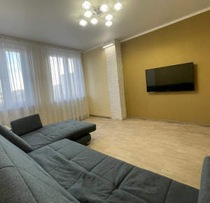 1-к квартира, на длительный срок, 47м2, 5/10 этаж